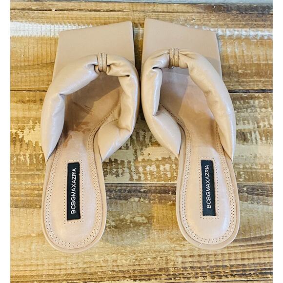 New BCBGMAXAZRIA Women's Fiona Puffy Leather Heel Sandal Square Toe sz 6.5 Nude - Picture 11 of 16